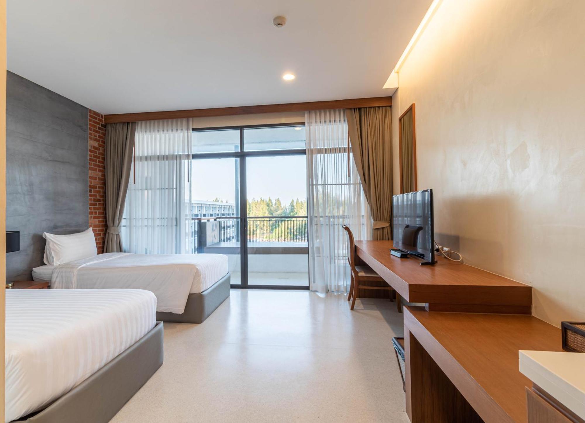 Sea Sand Sun Hua Hin By Jc Kevin Hotel & Resort Фетчабури Екстериор снимка